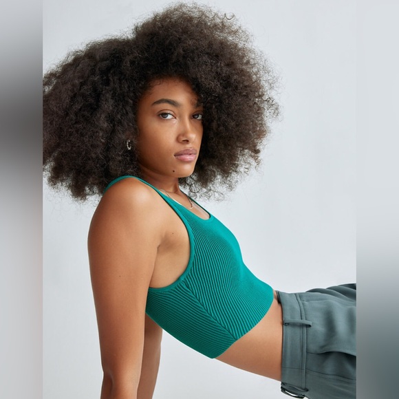 NWT Aritzia Sculpt Knit Tank Top - Picture 5 of 7